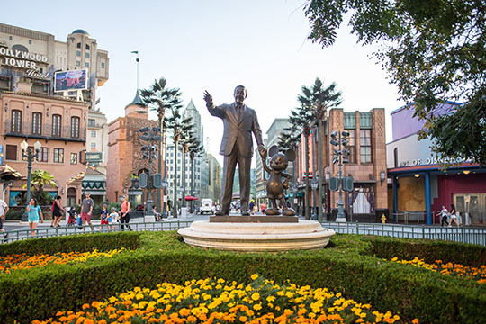 Descubre los trucos de magia que Mickey ha preparado para ti y los tuyos Descubre los trucos de magia que Mickey ha preparado para ti y los tuyos