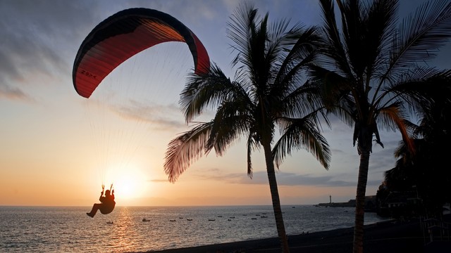 Atardecer en parapente