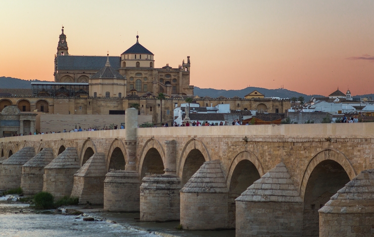 Puente romano y mezquita de Córdoba