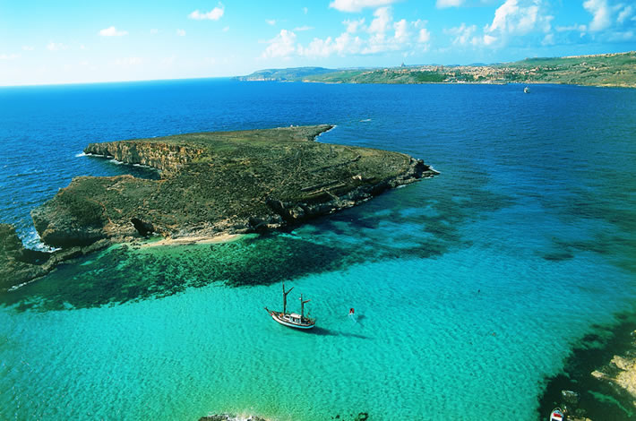 Ship Blue Lagoon Aeralview