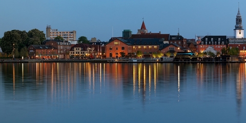 Vuelo más hotel a Aalborg