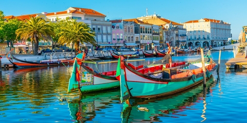 Vuelo más hotel a Aveiro