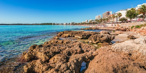 Vuelo más hotel a Cala Millor