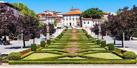 Vuelo más hotel a Guimaraes