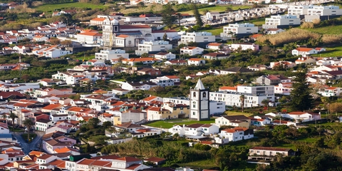 Vuelo más hotel a Horta