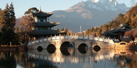 Vuelo más hotel a Lijiang