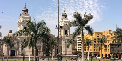 Vuelo más hotel a Lima