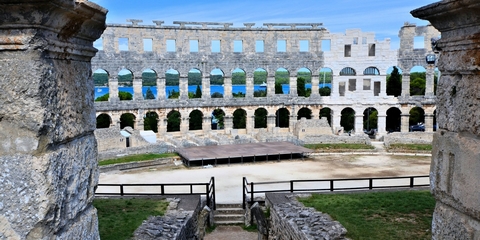 Viajes a Pula