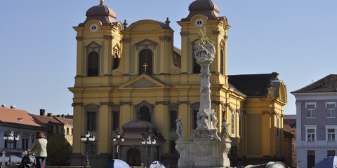 Vuelo más hotel a Timisoara