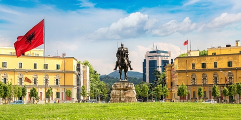 Viajes a Tirana