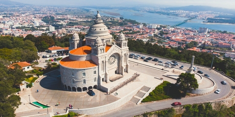 Vuelo más hotel a Viana do Castelo