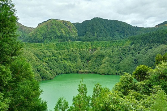 Naturaleza volcánica de isla San Miguel