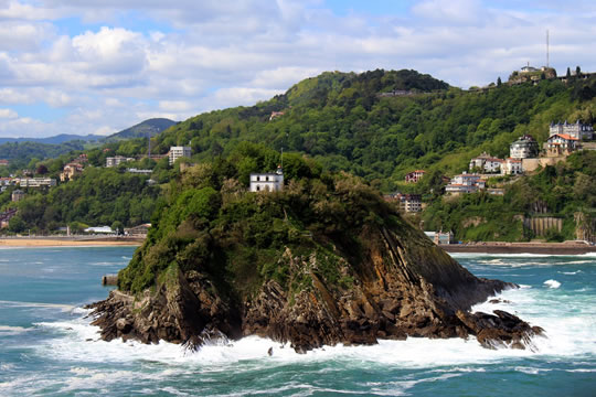 Descubre los mayores contrastes de San Sebastián