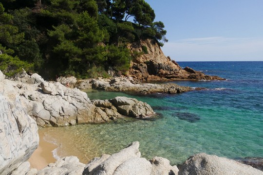 Ven a descubrir las maravillosas playas y calas de la costa Brava