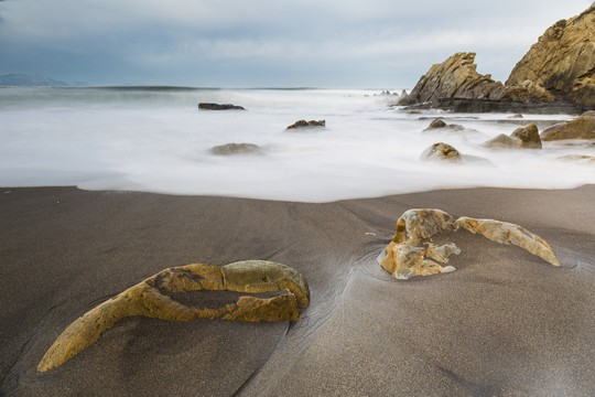 Sumérgete en las kilométricas playas de la costa Vasca