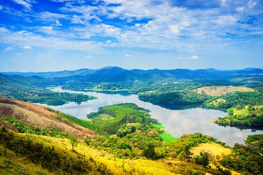 Panorámica del Río Tieté, Sao Paulo, Brasil