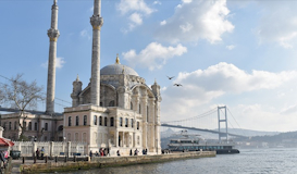 Estambul en Puente de Diciembre